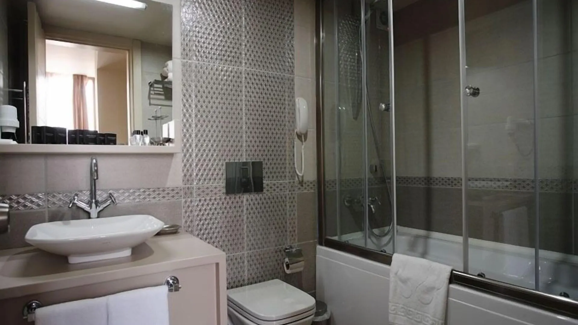Home Stay Home Sisli Istanbul 3*,